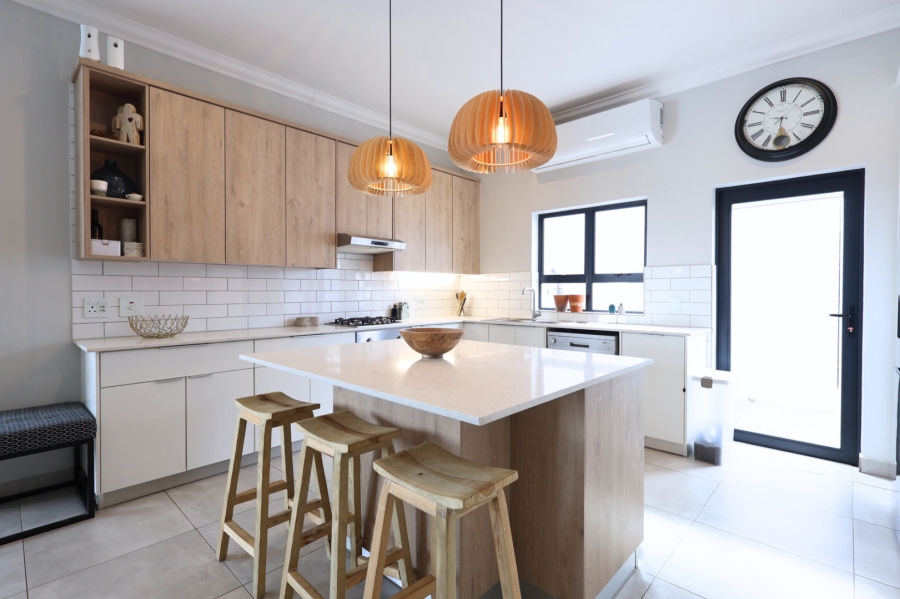 3 Bedroom Property for Sale in Nuwe Uitsig Western Cape